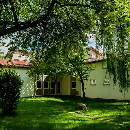 Hotel Miedzynarodowy Dom Spotkan Mlodziezy W Oswiecimiu Auschwitz
