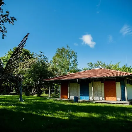 Hotel Miedzynarodowy Dom Spotkan Mlodziezy W Oswiecimiu *